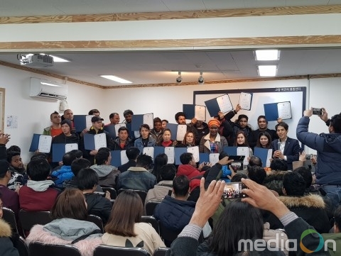 고양이민자통합센터, 각 나라 이민자 대표 임명