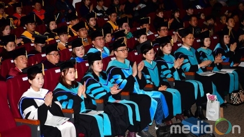 건국대, 4565명 학위수여… “실패 두려워 말고 학습능력 키워야”