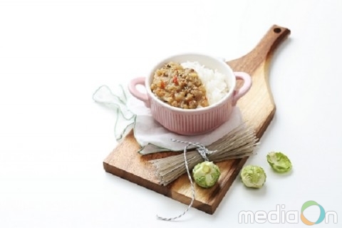 풀무원, 우리 아이 채소 섭취 돕는 덮밥소스 골고루쿡 출시